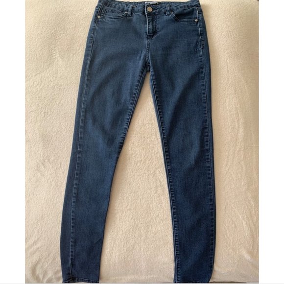 ✨REVAMPED DENIM SKINNY JEANS - SIZE - US 7 - BLUE - Picture 2 of 4